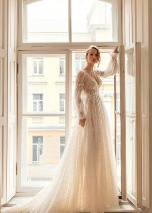 Long Sheer Sleeves Beaded Shining Lace Sparkling Wedding Dress